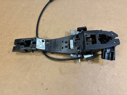 LAND ROVER GENUINE Land Rover Range Rover Sport L320 FRONT Left Door HANDLE HOLDER — thumbnail 8