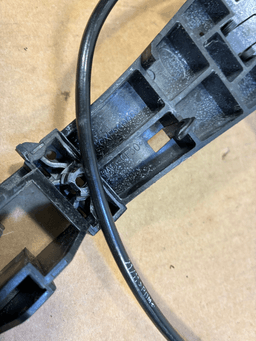 LAND ROVER GENUINE Land Rover Range Rover Sport L320 FRONT Left Door HANDLE HOLDER — thumbnail 6