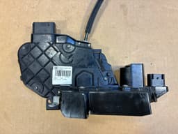 LAND ROVER GENUINE Land Rover Range Rover Sport L320 Front Left Door Lock — thumbnail 3