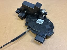 LAND ROVER GENUINE Land Rover Range Rover Sport L320 Front Left Door Lock — thumbnail 7