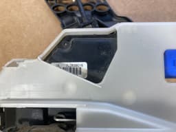 VW VW Touareg GENUINE Rear Right Door Lock 7L0837868 — thumbnail 3