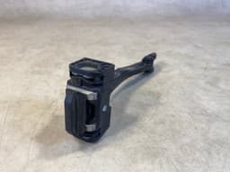 BMW OEM BMW 535I F10 FRONT RIGHT DOOR STRAP BRAKE STOPPER 7182005 — thumbnail 6