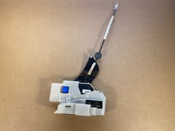 VW VW Touareg GENUINE Rear Left Door Lock 7L0839015 — thumbnail 3