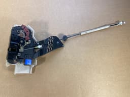 VW VW Touareg GENUINE Rear Left Door Lock 7L0839015 — thumbnail 6