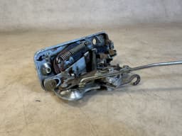 MERCEDES-BENZ Mercedes G class W463 Genuine Rear Door Lock A4637400635 — thumbnail 3