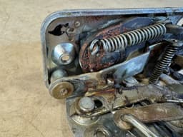 MERCEDES-BENZ Mercedes G class W463 Genuine Rear Door Lock A4637400635 — thumbnail 9