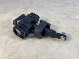 MERCEDES-BENZ Mercedes G class W463 GENUINE Rear Door Limiter Left or Right A4637300116 — thumbnail 3