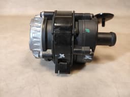 AUDI AUDI A3 8P VW GOLF 7 2012 ADDITIONAL COOLANT PUMP 5Q0121599L, 5Q0121599AG — thumbnail 7