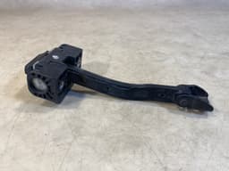 BMW OEM BMW 535I F10 FRONT RIGHT DOOR STRAP BRAKE STOPPER 7182005 — thumbnail 5