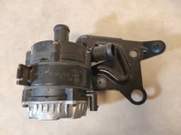 AUDI AUDI A3 8P VW GOLF 7 2012 ADDITIONAL COOLANT PUMP 5Q0121599L, 5Q0121599AG — thumbnail 9