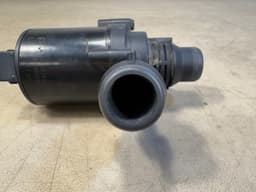 BMW Genuine BMW X5 E70 X6 E71 Additional water pump Coolant System 64116951549 — thumbnail 3