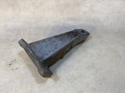 BMW GENUINE BMW E23 7 Engine Supporting Bracket Right 11811175120 — thumbnail 3
