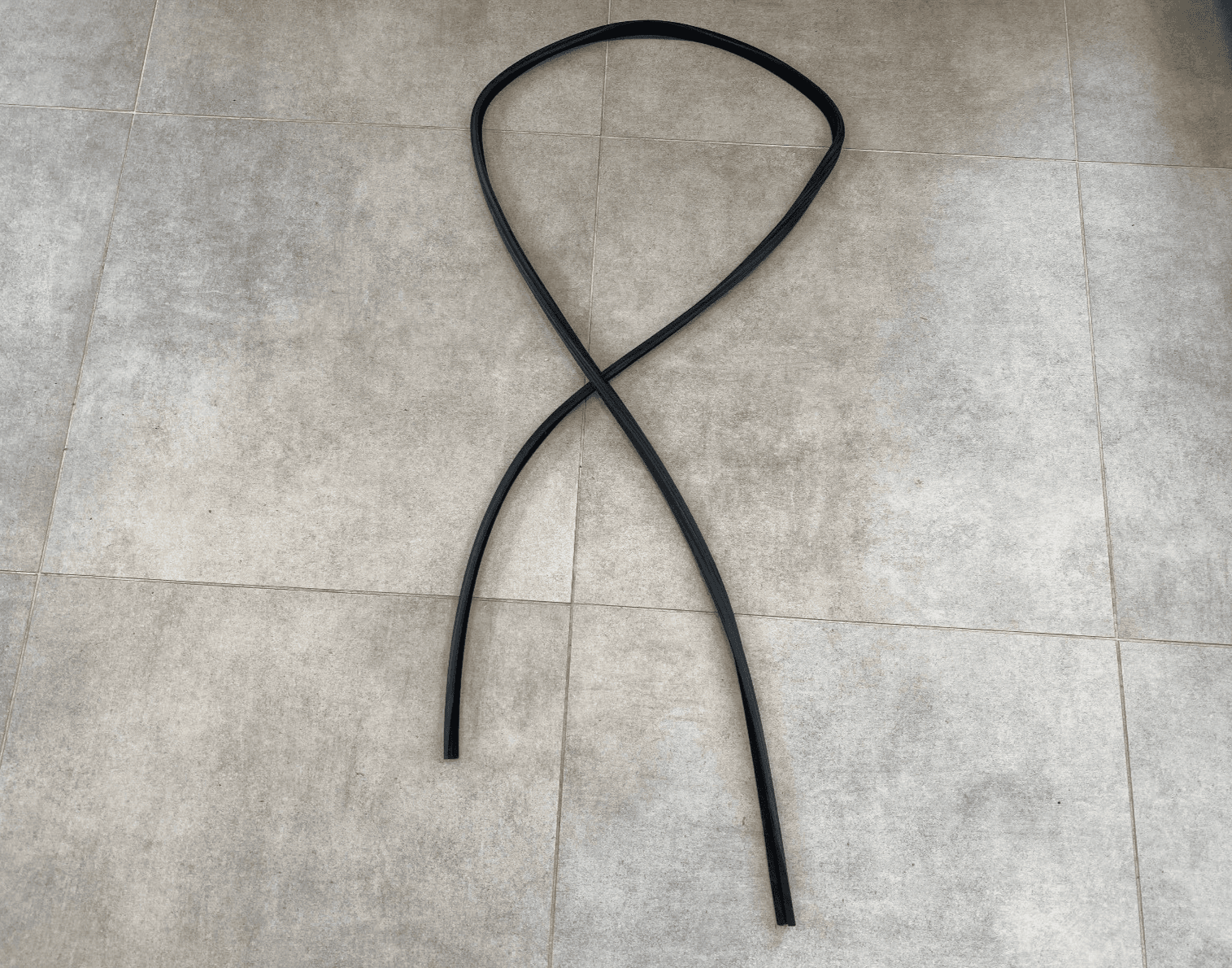 MERCEDES-BENZ Mercedes G class W463 GENUINE Rear Left or Right Door Sealing cord A4637250198
