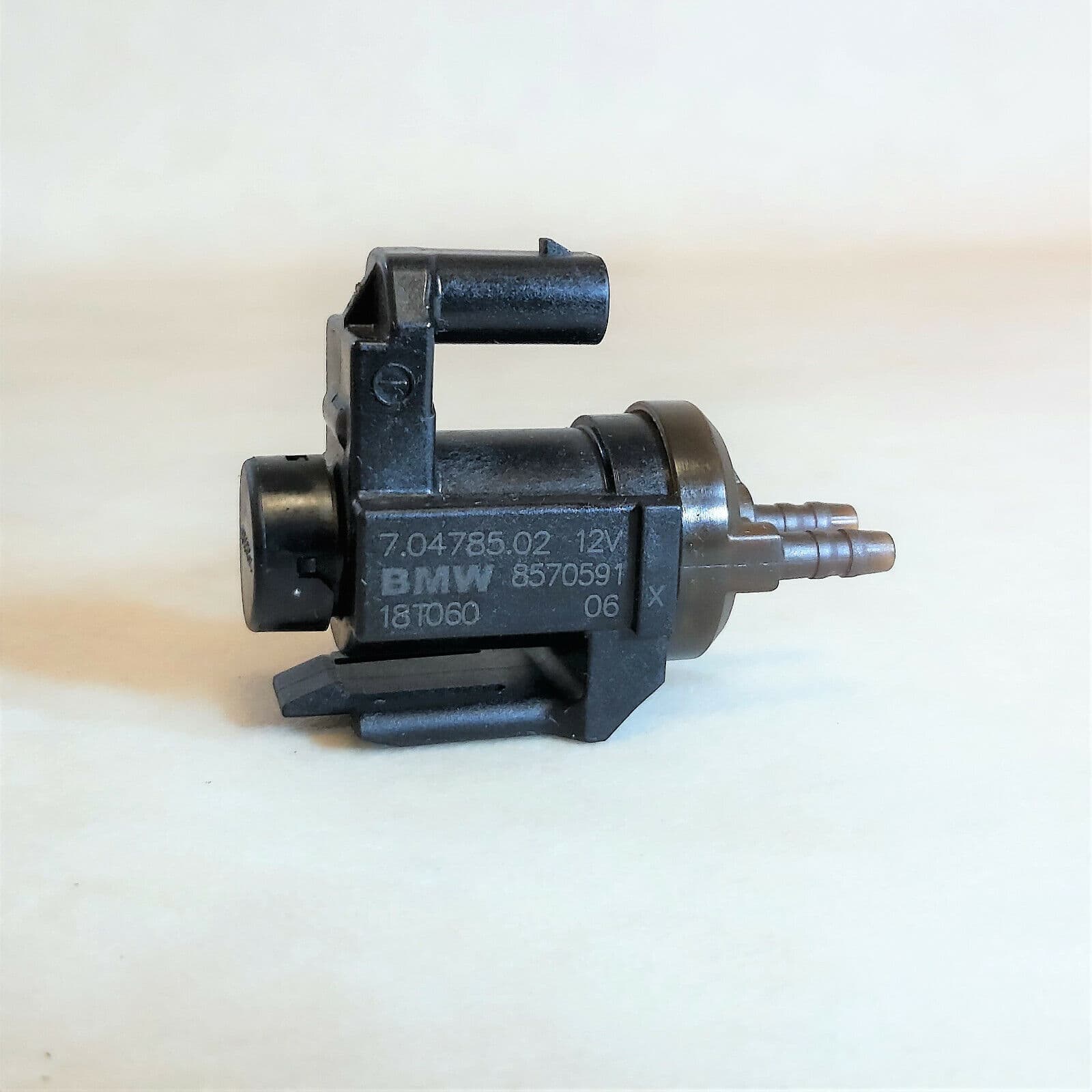 BMW F/G Series MINI F54 F55 F56 F57 F60 GENUINE NEW Electric Valve 11748570591