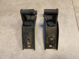 MERCEDES-BENZ Mercedes G class W463 GENUINE Exhaust mount Left & Right SET — thumbnail 1