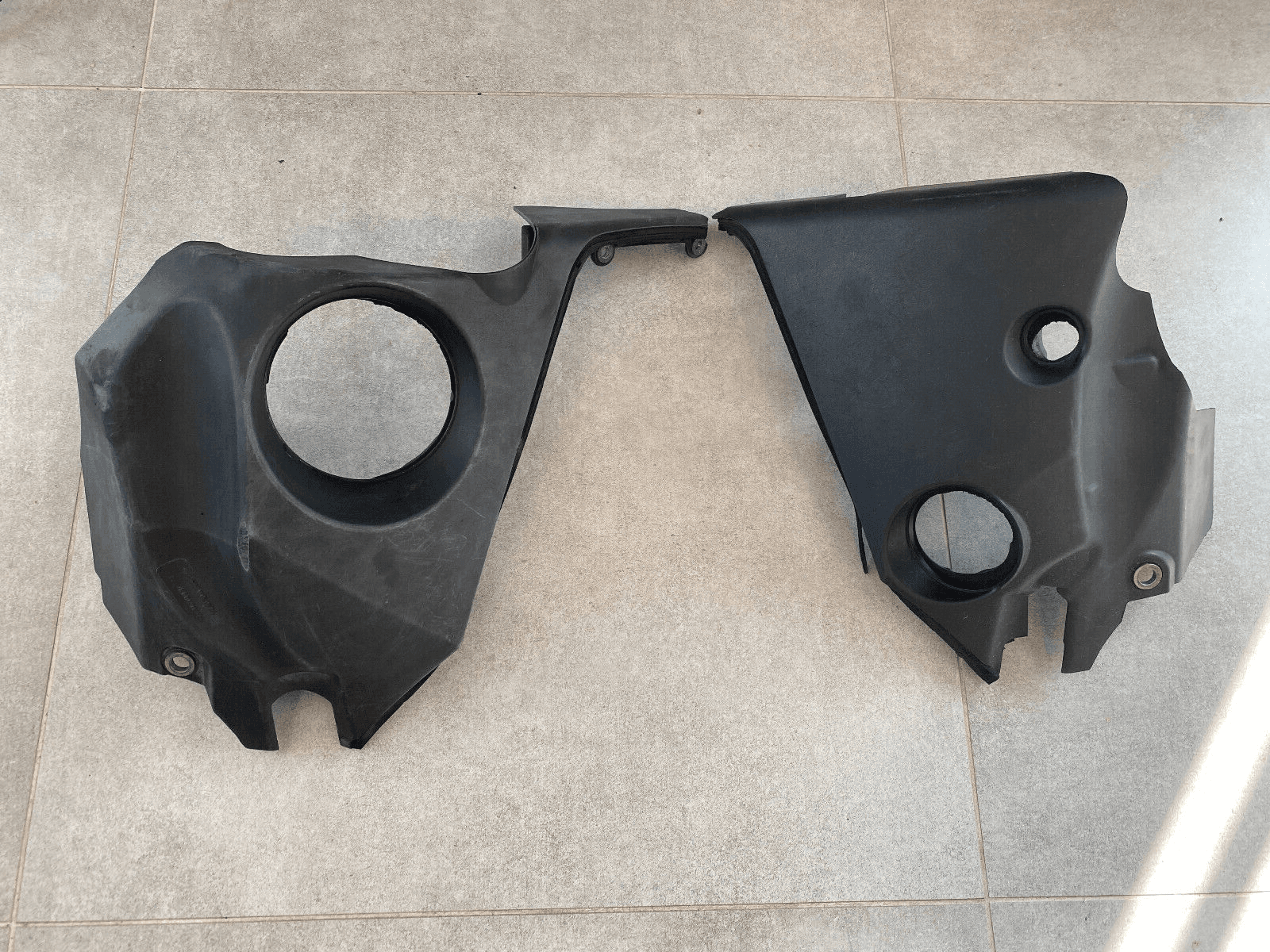 MERCEDES-BENZ Mercedes G class W463 GENUINE Engine Cover A6280161624