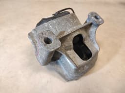 AUDI AUDI A4 A5 A6 PORSCHE ENGINE MOUNT MOTOR SUPPORT BRACKET WITH LINE 8R0 199 381 E — thumbnail 10