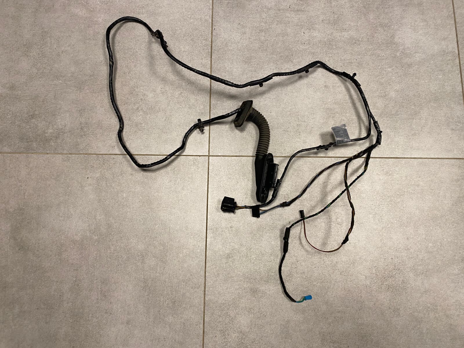GENUINE BMW X5 E70 Rear Right Door Wiring Harness 61129116978