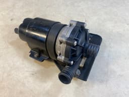 MERCEDES-BENZ Mercedes G class W463 Genuine Auziliary Water Pump with Bracket A2205040740 — thumbnail 6