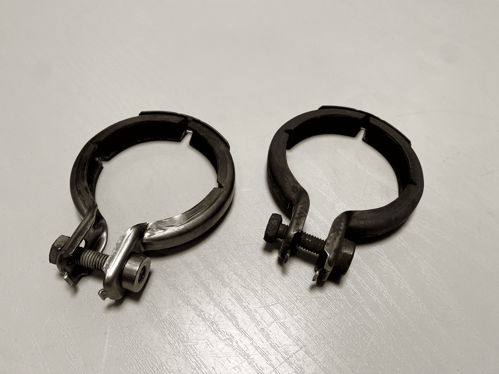 MERCEDES-BENZ Mercedes G class W463 GENUINE Exhaust System Clamp Connector x2 psc A1684900341