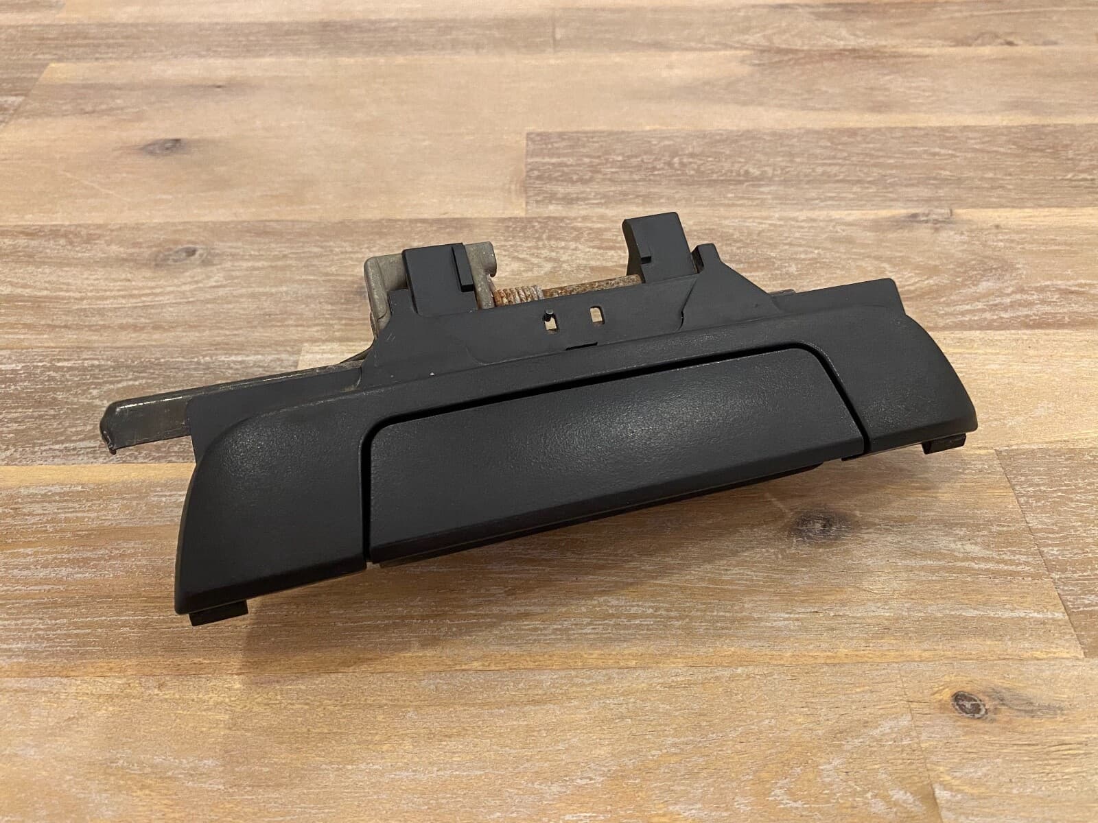 BMW BMW 5 E34 GENUINE Rear Right Door Exterior Handle 51228138951