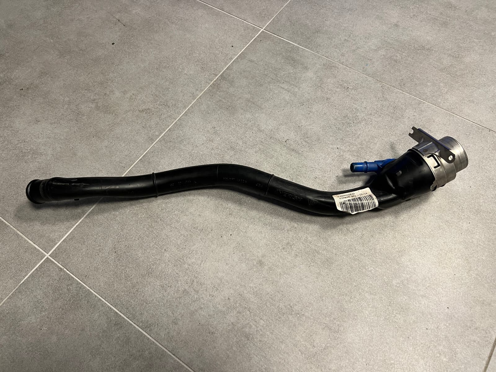 Porsche 911 991 Genuine Fuel Tank Filler Neck 99120104412