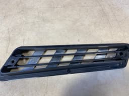 MERCEDES-BENZ MERCEDES BENZ G class W463 RIGHT FENDER GRILLE A4638810185 GENUINE — thumbnail 10