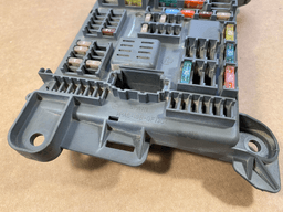 BMW GENUINE BMW X5 E70 E70 LCI X6 E71 E72 Rear Power distribution box 61146931687 — thumbnail 8