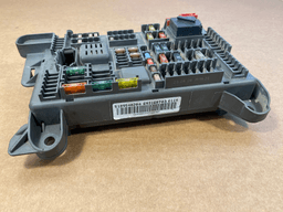 BMW GENUINE BMW X5 E70 E70 LCI X6 E71 E72 Rear Power distribution box 61146931687 — thumbnail 7