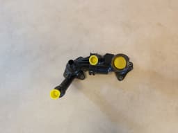 BMW BMW G20 G30 G01 G02 G05 Genuine Thermostat Housing With Thermostat 11538576289 — thumbnail 3