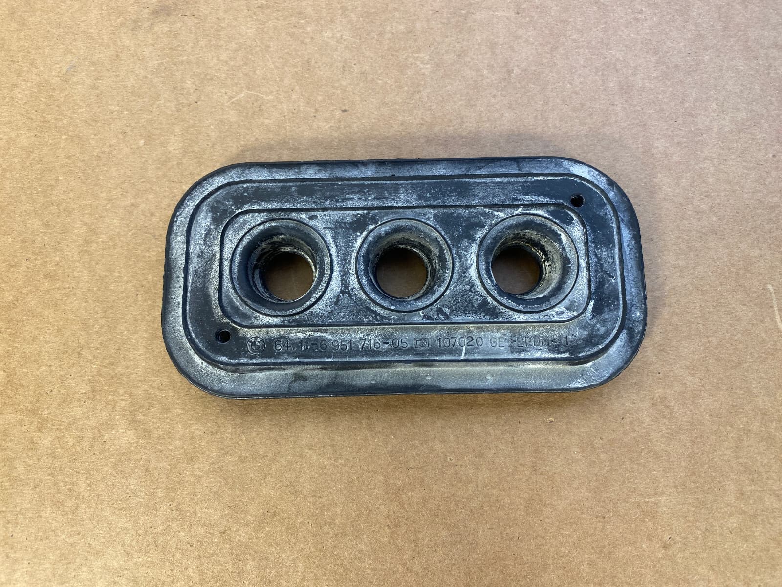 GENUINE BMW X5 E70 E70 LCI X6 E71 Gasket, bulkhead 64116951716