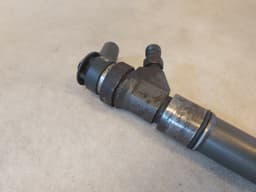 BMW BMW 3 E46 5 E60 7 E65X5 E53 Genuine FUEL DIESEL Rp Injector Nozzle 13537785984 — thumbnail 4