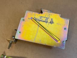 MERCEDES-BENZ Mercedes G W463 Genuine SAM Fuse Box Brackets A4635400750 — thumbnail 3
