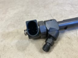 MERCEDES-BENZ Mercedes ML S G class W163 W220 W463 4.0 CDI V8 OEM Diesel Fuel Injector — thumbnail 6
