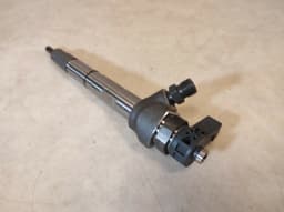 AUDI AUDI A3 A4 A5 SEAT LEON SKODA VW FUEL INJECTOR NOZZLE 04L130277AE 04L 130 277 AE — thumbnail 6