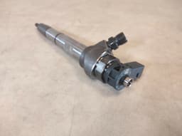 AUDI AUDI Q2 SEAT LEON SKODA KAROQ VW TIGUAN - FUEL INJECTOR NOZZLE UNIT, 04L130277AE — thumbnail 5