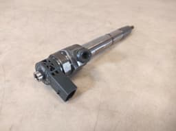 AUDI AUDI Q2 SEAT LEON SKODA KAROQ VW TIGUAN - FUEL INJECTOR NOZZLE UNIT, 04L130277AE — thumbnail 3
