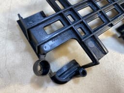 PORSCHE Porsche CAYMAN BOXSTER 987 GENUINE Right Ballast Brackert Holder Support — thumbnail 2