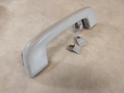 BMW Genuine BMW X5 F15 REAR LEFT Roof Grab Handle 51167495615 — thumbnail 1