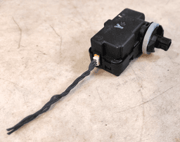 SKODA GENUINE Skoda Fabia Motor Actuator Motor, Headlight Range Adjustment, 560941295A — thumbnail 2