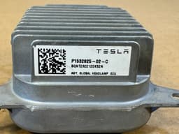 TESLA TESLA MODEL Y 3 2022 FRONT HEADLIGHT LED CONTROL MODULE P1532925-02-C OEM — thumbnail 3