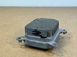 TESLA TESLA MODEL Y 3 2022 FRONT HEADLIGHT LED CONTROL MODULE P1532925-02-C OEM — thumbnail 6