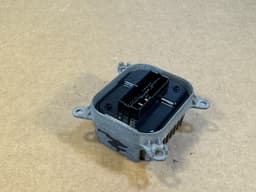 TESLA TESLA MODEL Y 3 2022 FRONT HEADLIGHT LED CONTROL MODULE P1532925-02-C OEM — thumbnail 8