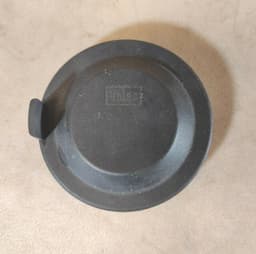 VOLVO Volvo S60 V70, Headlight Cover Cap Rubber Lid, 89004031 — thumbnail 1