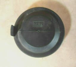 VOLVO Volvo S60 V70, Headlight Cover Cap Rubber Lid, 89004031 — thumbnail 1