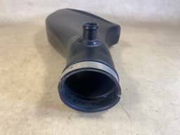 MERCEDES-BENZ Mercedes G class W463 Genuine INTAKE CONNECTION HOSE RIGHT A4635200104 — thumbnail 4