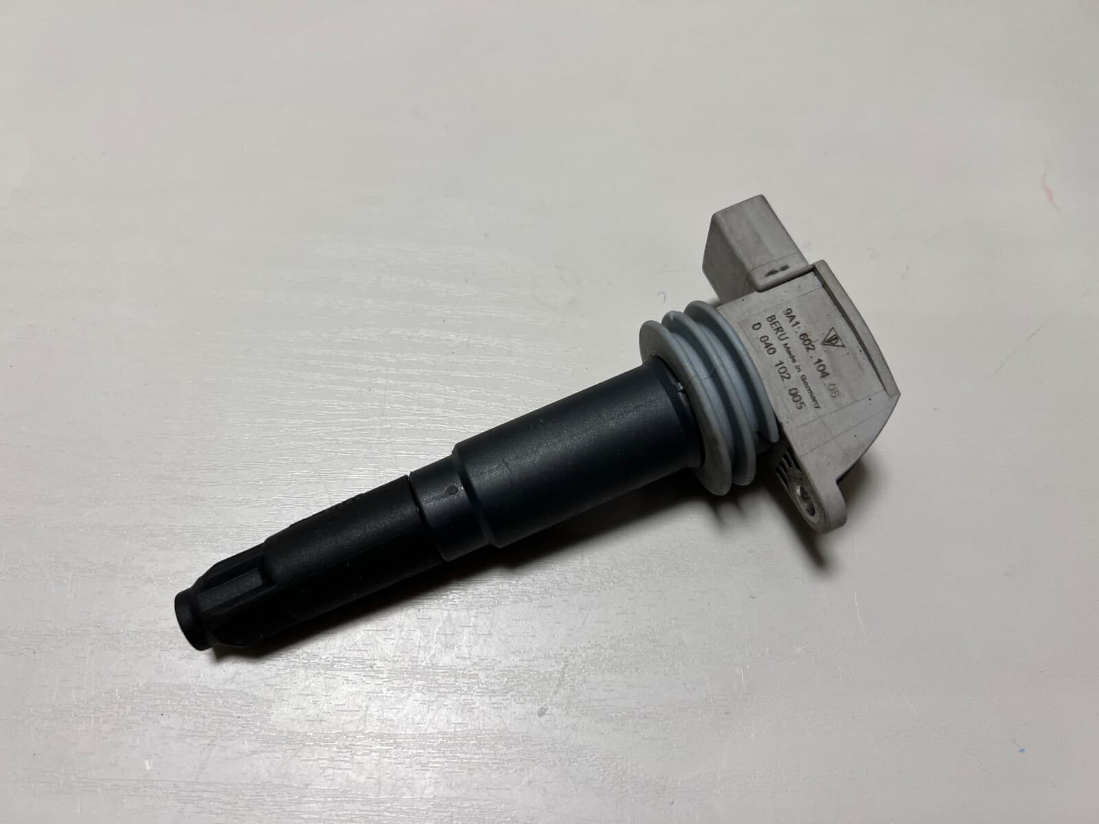Porsche 911 991 Cayman 981 982 718 GENUINE Ignition Coil 9A160210406