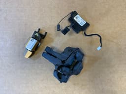 BMW BMW 1 2 3 4 F30 F31 F20 F22 F32 F33 OEM M Steering Wheel VIBRO BALLAST ABSORBING — thumbnail 1