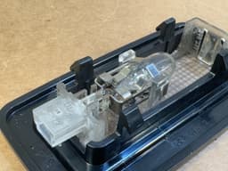 BMW BMW 5 6 7 X5 X6 E/F Series Genuine Interior Courtesy light Lamp 5W with frame — thumbnail 6