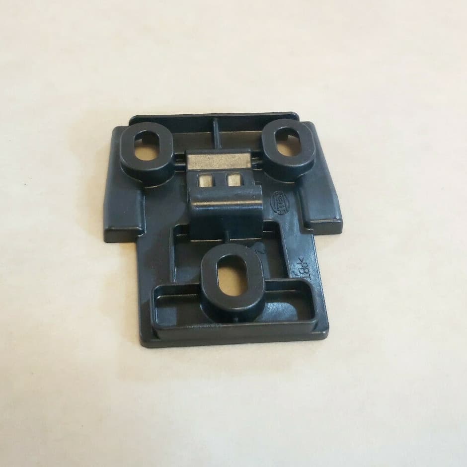 PORSCHE NEW GENUINE PORSCHE Cayenne 958 Headlight Retaining Locking Bracket 2011-2014